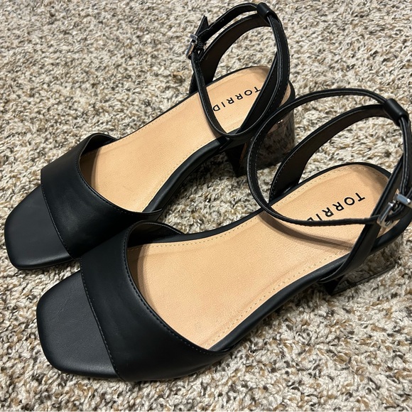 Lucite Block Heel Sandal Torrid Plus Size Kitten Heel - Picture 5 of 6